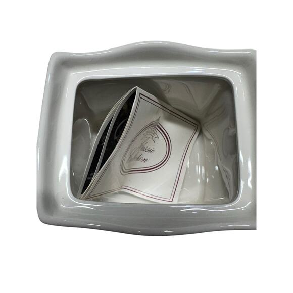 Vintage Sadler Collectible Christmas Teapot-Savoy "Christmas Mornings" 1992 - Picture 10 of 13